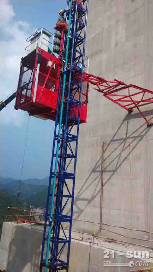 川建助力六廣河特大橋建設，八臺設備彰顯國產工程機械實力