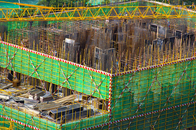 機械轟鳴中，建設底色不忘守底線——工地挖掘機施工程見聞與項目管理要求